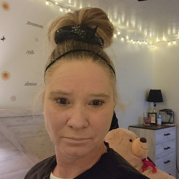 Meet your Posher, Tabitha - Picture 5 of 6